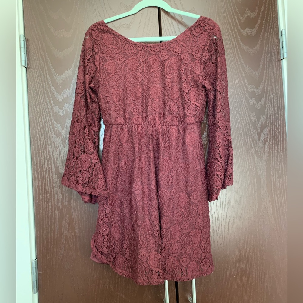 Rewind Maroon Burgundy Wine Floral Lace Bell Sleeve Dress Sz M